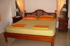 Schlafzimmer.JPG